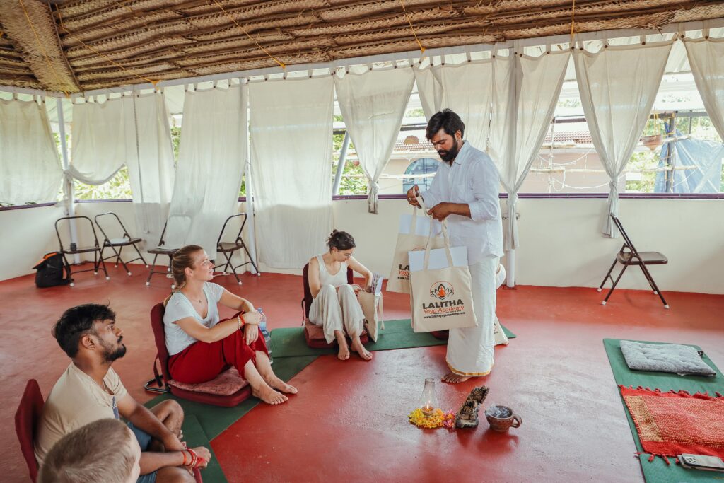 100-hour-yoga-teacher-training-in-varkala