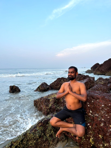 Oceanic Asanas: Yoga Teacher Training by the Waves